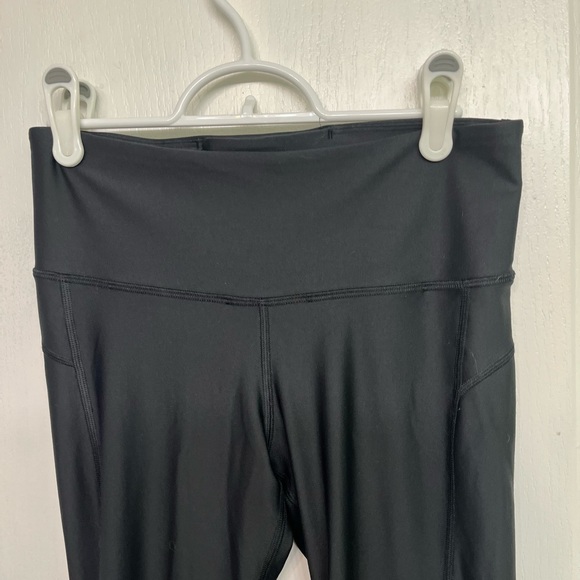 Women’s Under Armour Black Compression Long Leggings Size M. NWOT! - Picture 3 of 5